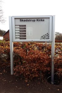 Informationstavle Skødstrup Kirke
